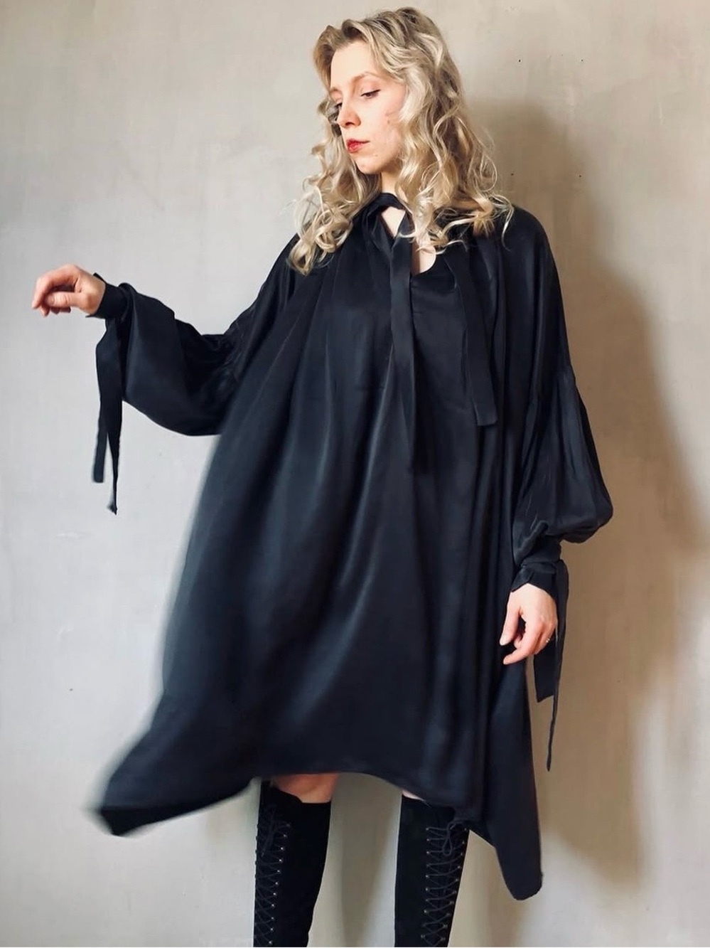 FW19: Alchemist Shirtdress in Silk Charmeuse (Limited Edition), Nuit, dark grey - Picture 3 of 13